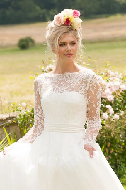 Long High Neck Long-Sleeve Appliqued Chiffon Spring Wedding Dress