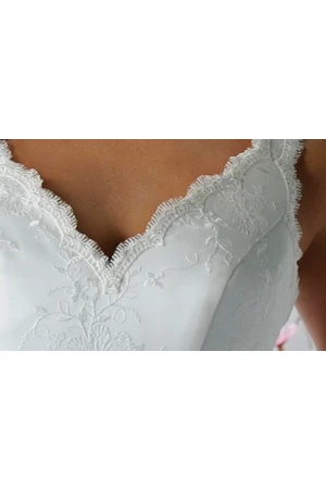 Scalloped V Neck A-Line Embroidered Tulle Bridal Gown With Sash