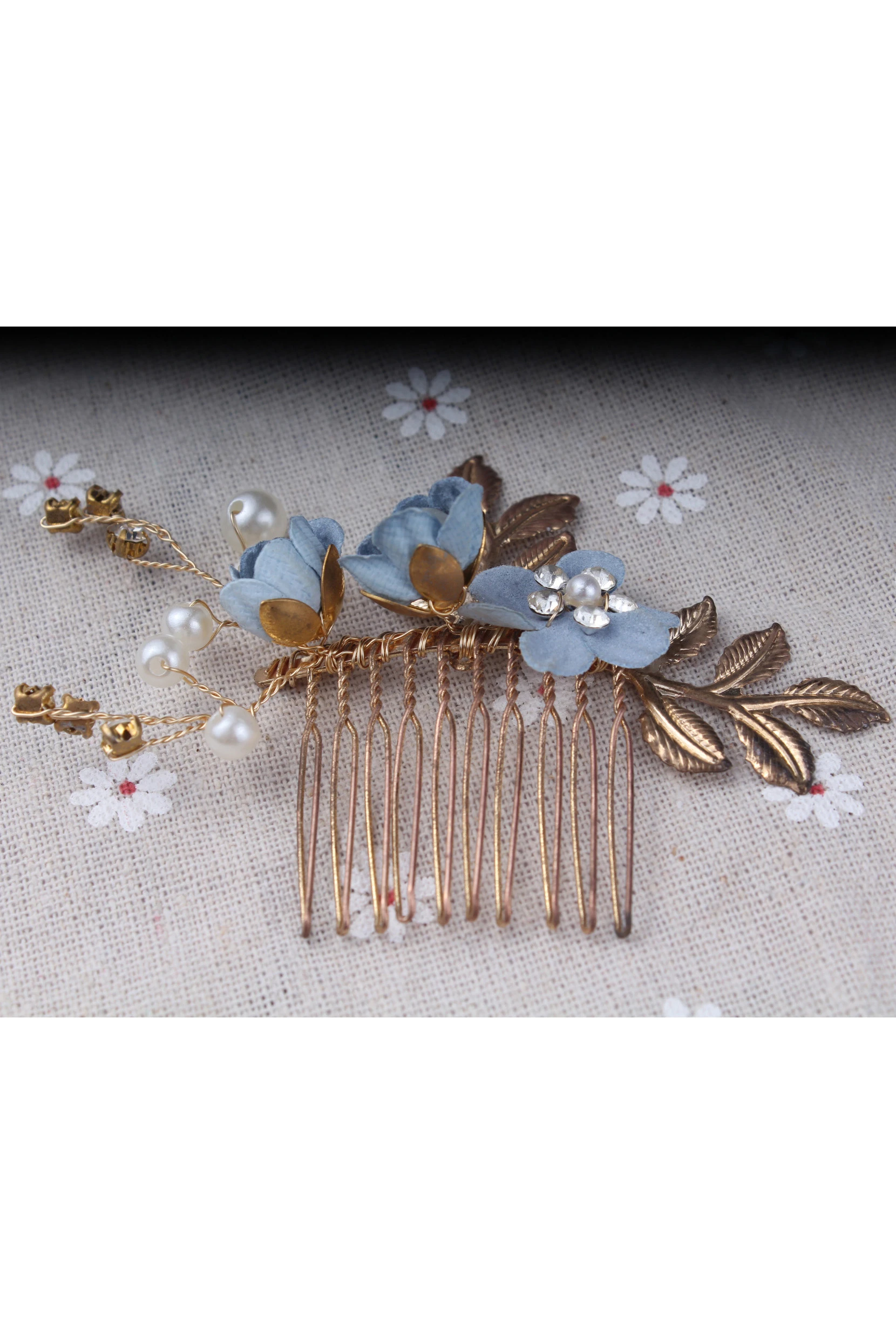 Elegant Vintage Floral Golden Hair Pin