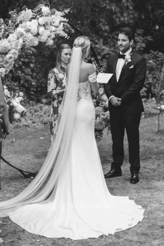 Satin Split Front Off-the-shoulder Sexy Sweetheart Wedding Dress With Lace And Button Details
