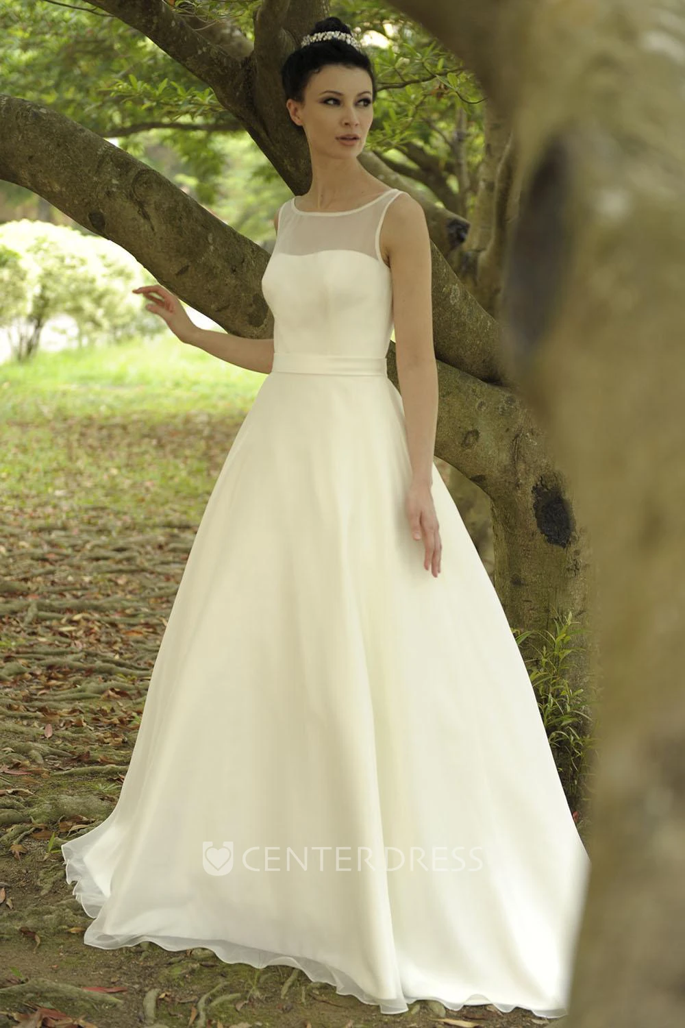 A-Line Scoop-Neck Floor-Length Sleeveless Chiffon Wedding Dress