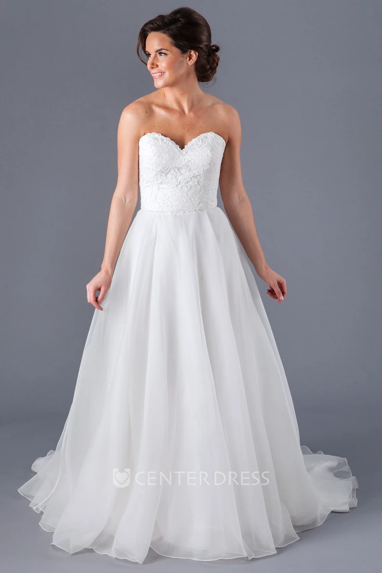 A-Line Floor-Length Sweetheart Chiffon Wedding Dress With Lace