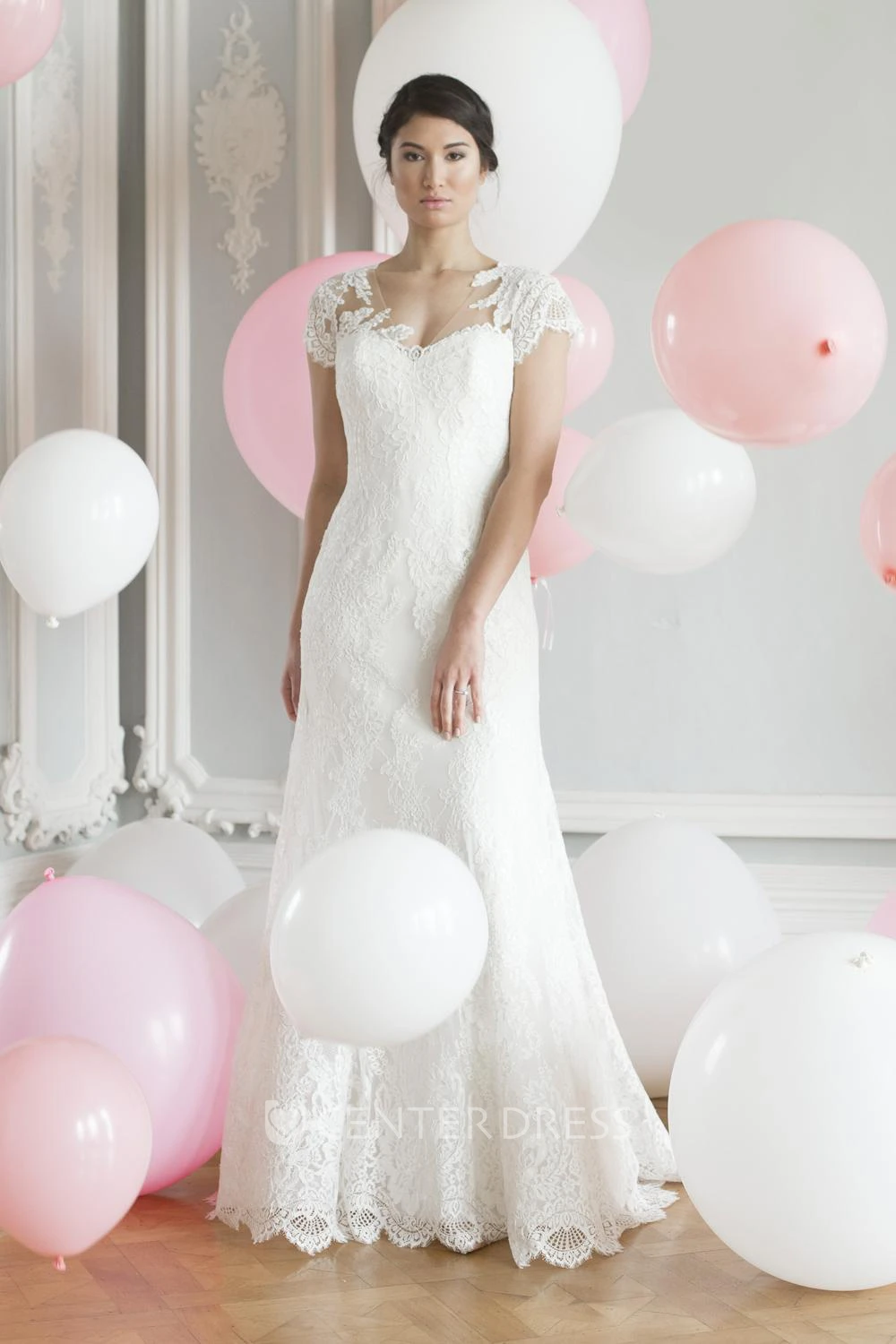 V-Neck Cap-Sleeve Lace Wedding Dress