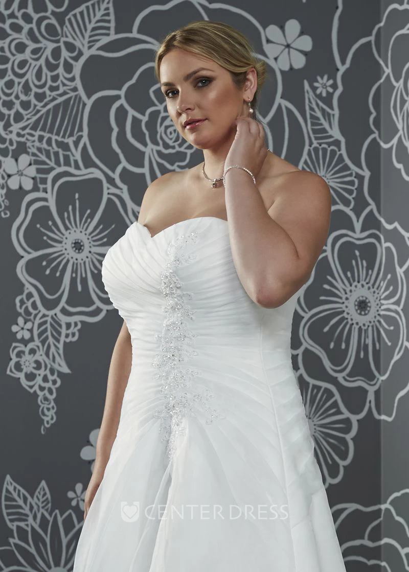 A-Line Long Sweetheart Sleeveless Satin Criss Cross Beading Court Train Corset Back Beading Dress