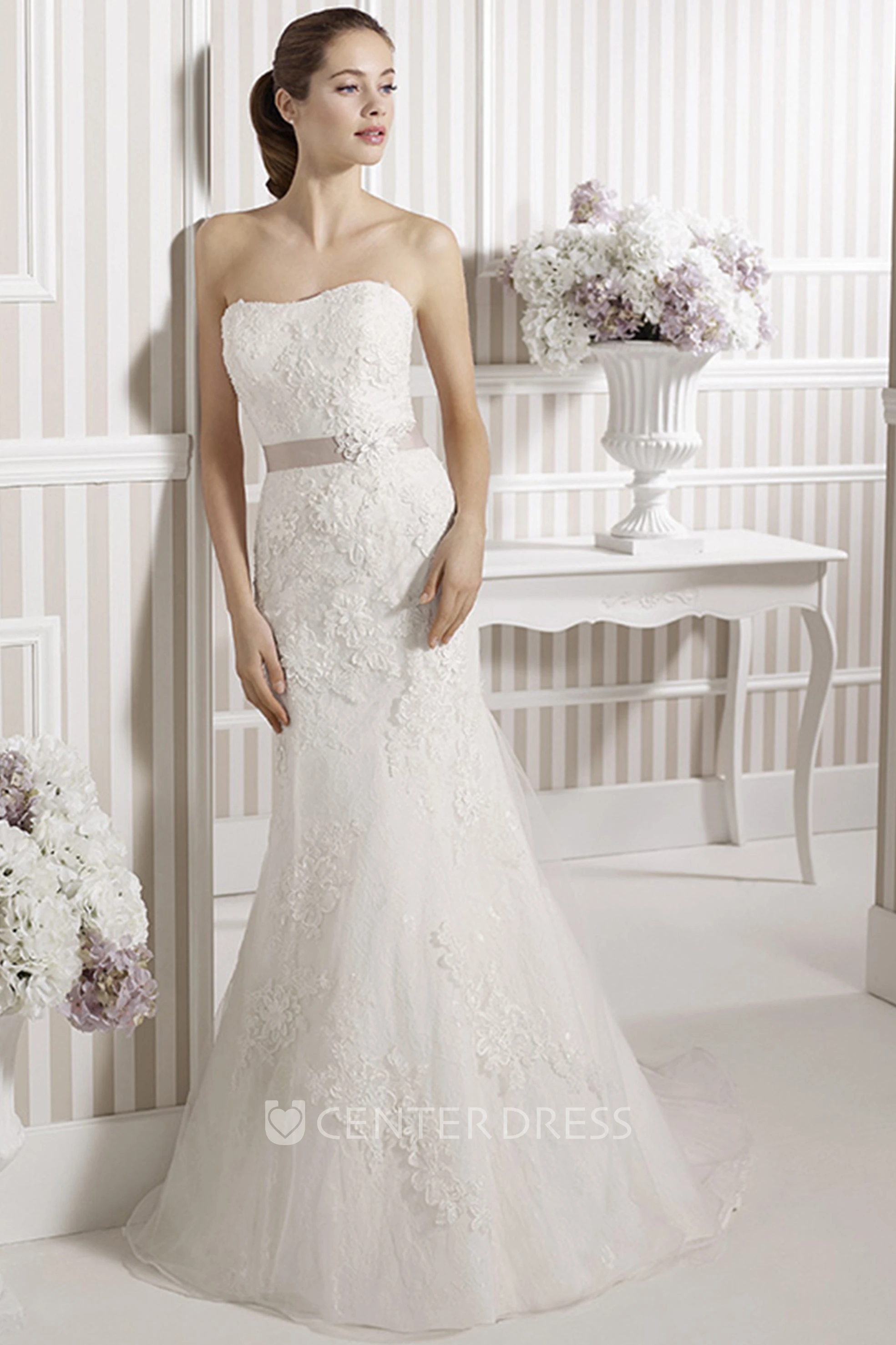 Mermaid Strapless Lace Wedding Dress
