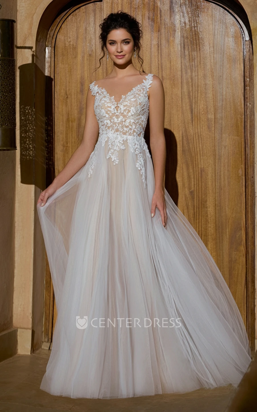 A-Line Lace Sleeveless Floral Wedding Dress Romantic Tulle Garden Bridal Gown