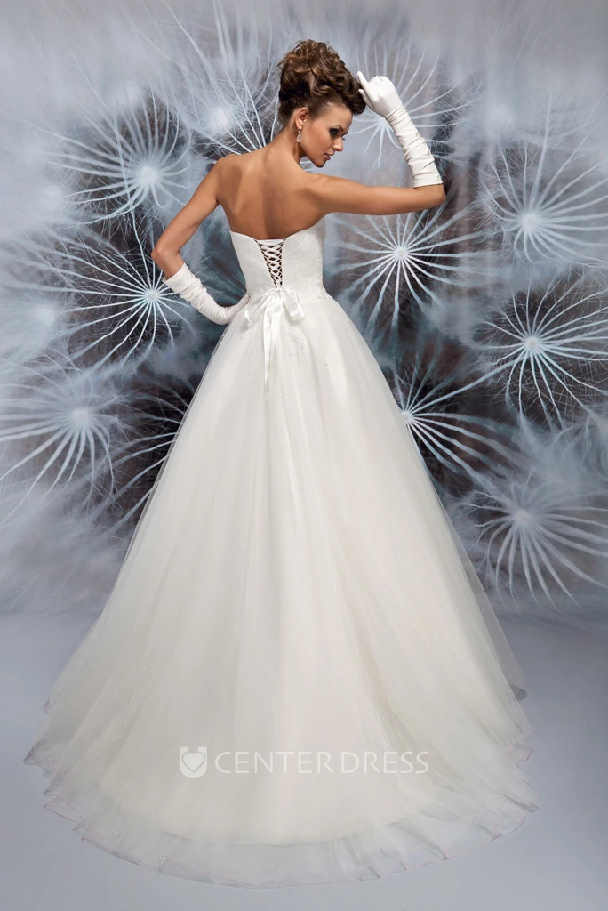 Ball Gown Long Sweetheart Tulle Wedding Dress With Appliques And Corset Back
