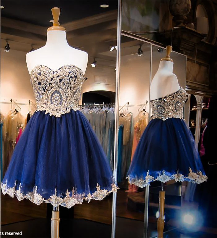 Luxurious Sleeveless Sweetheart Short Homecoming Dress Crystals Appliques