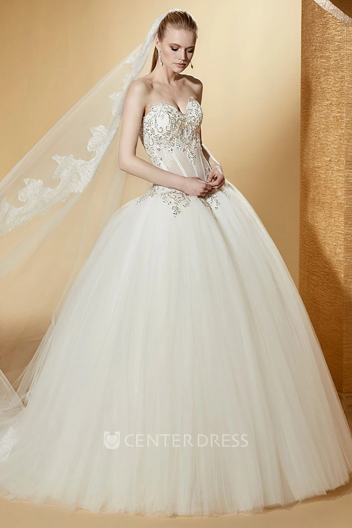 Chic Sleeveless Ball Gown With Beaded Corset And Lace-Up Back