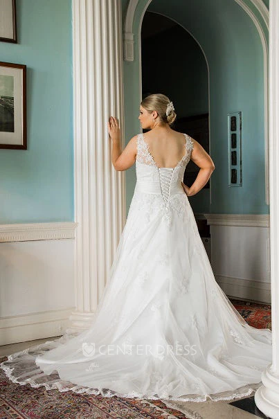 Plus Size V Neck Lace Bridal Gown With Lace Up And Train
