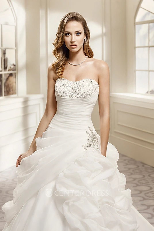 A-Line Pick-Up Strapless Organza Wedding Dress With Beading