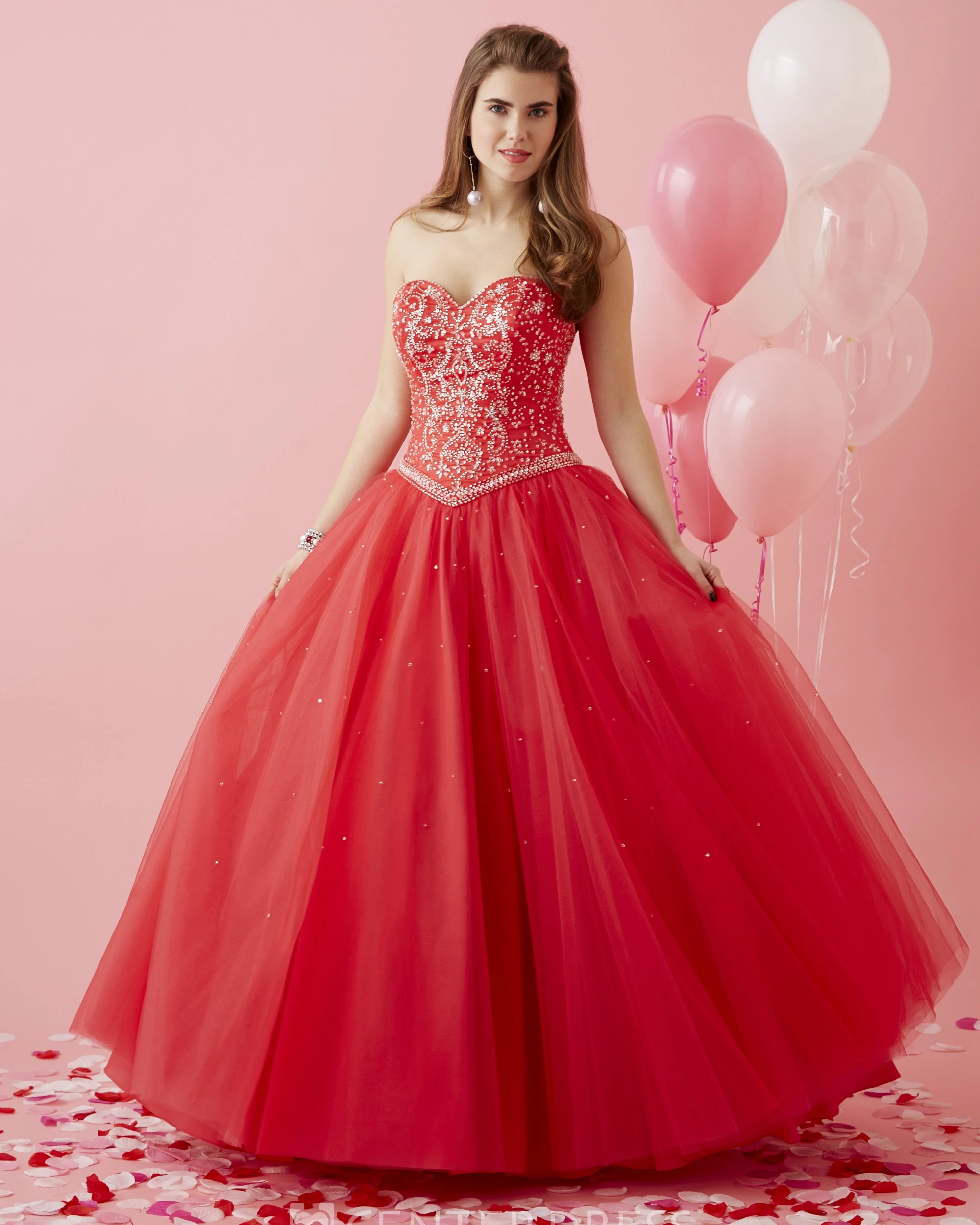 Ball Gown Sweetheart Sleeveless Tulle Lace-Up Dress With Beading