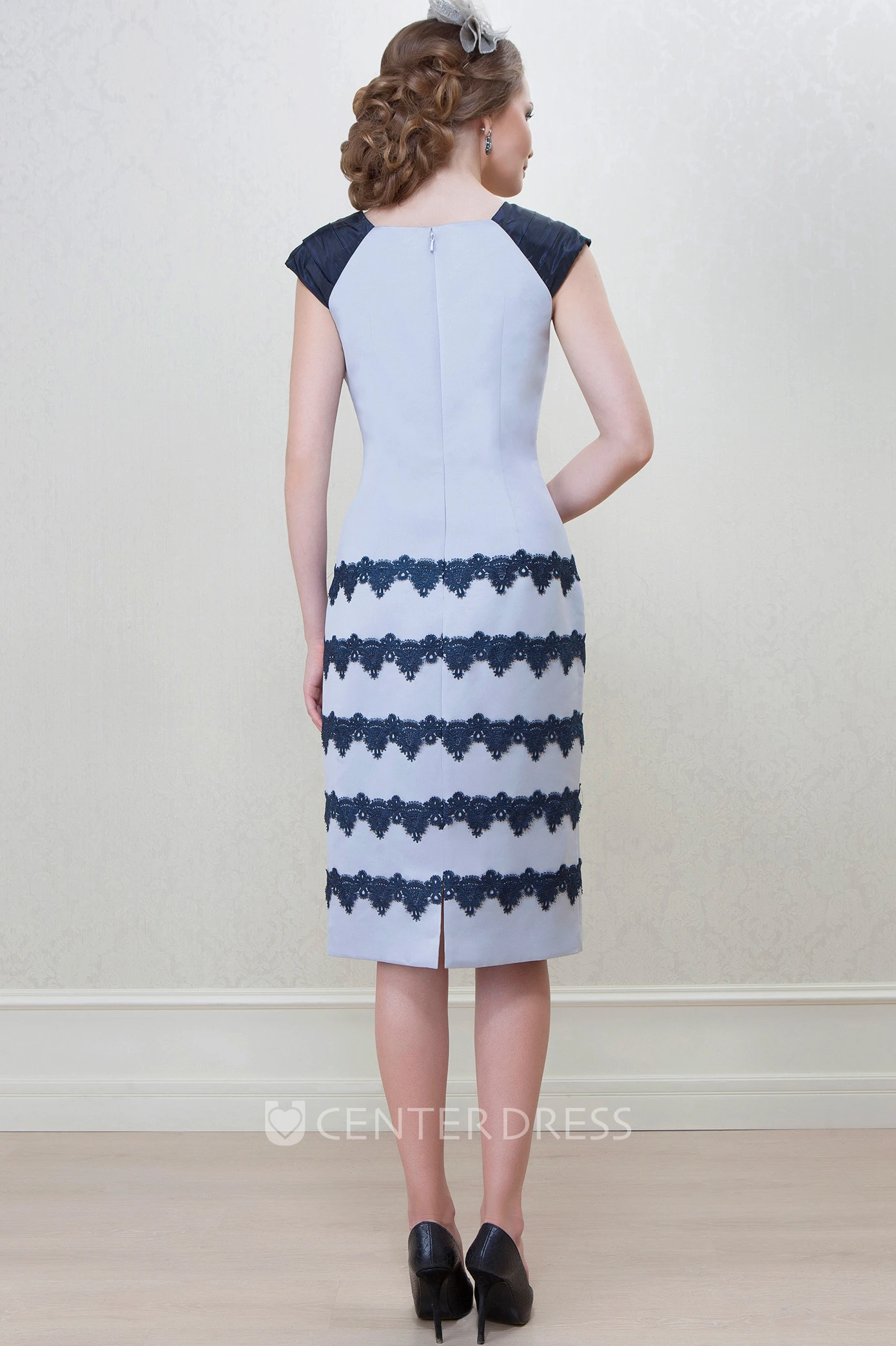 Knee-Length Pencil Square Neck Cap Sleeve Appliqued Satin Mother Of The Bride Dress