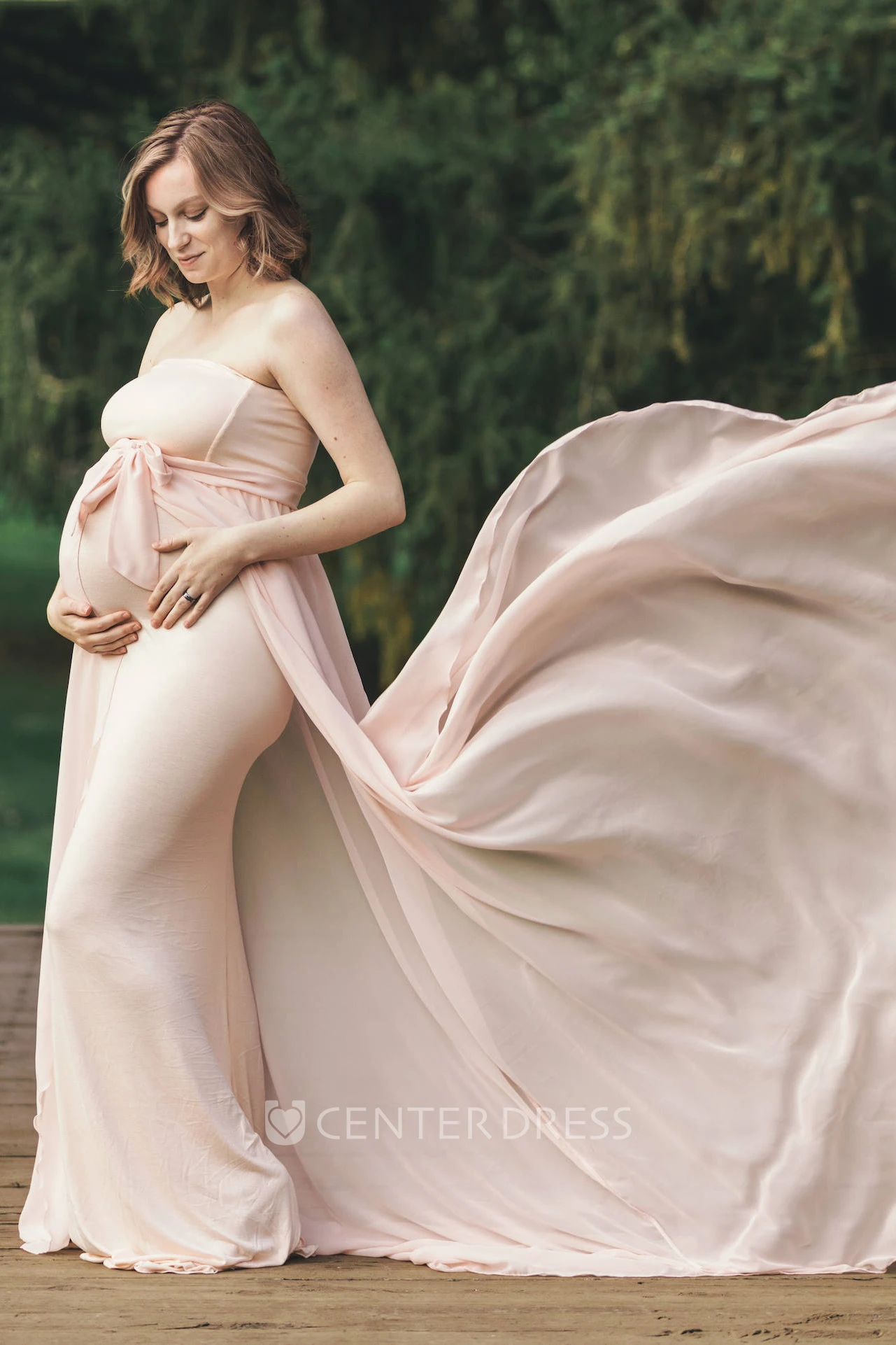 Sheath Court Train Sleeveless Empire Maternity Dress