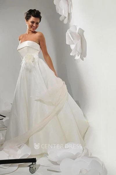 A-Line Sleeveless Floor-Length Strapless Floral Satin Wedding Dress With Court Train And Backless Style