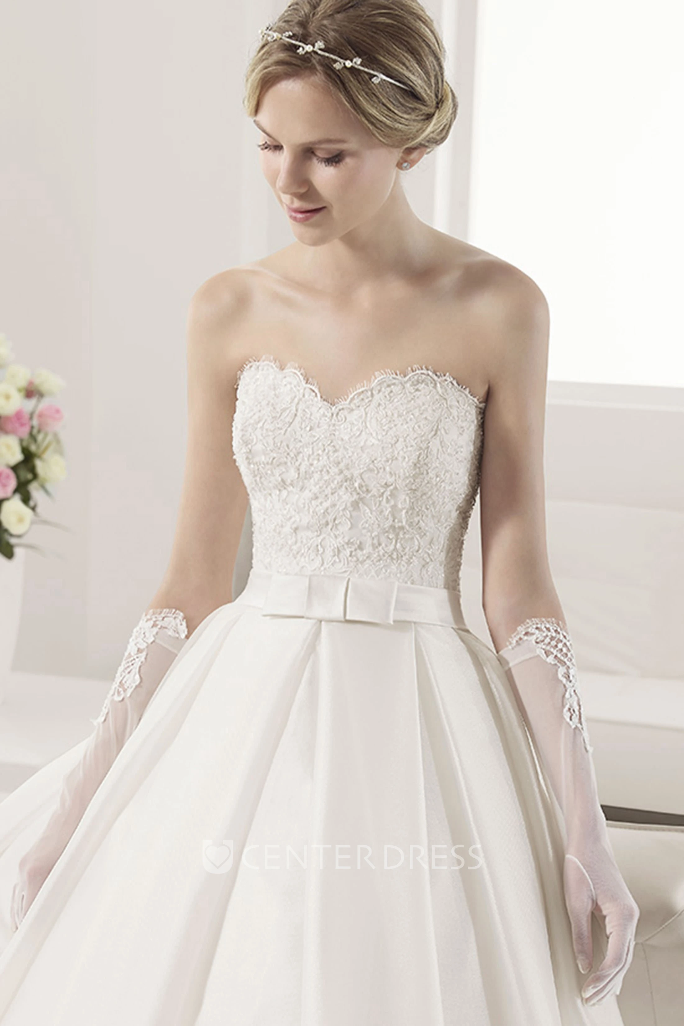 Sweetheart Taffeta Ball Gown With Belt And Lace Bodice