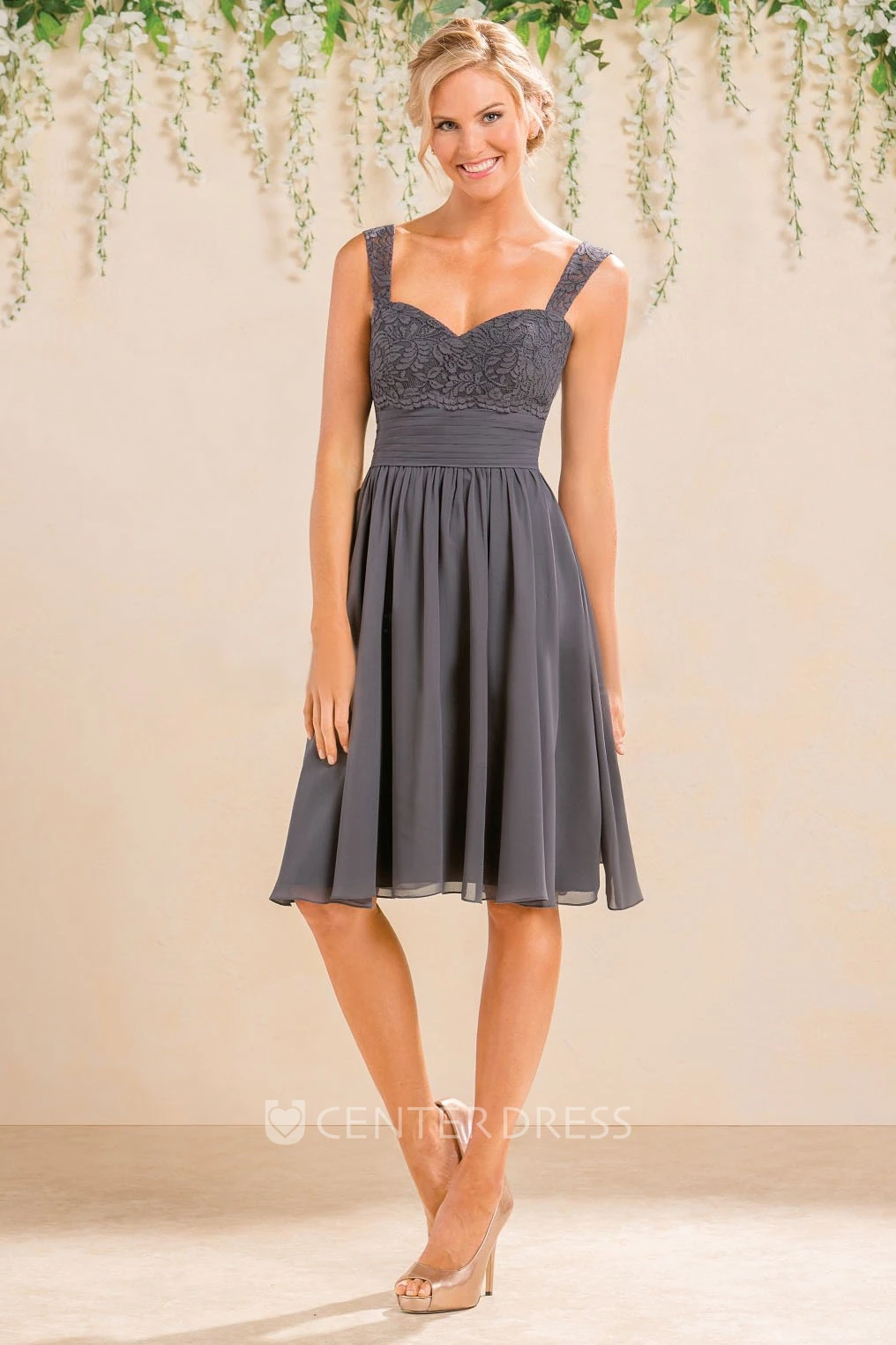 Sleeveless A-Line Knee-Length Lace Bridesmaid Dress With V-Back