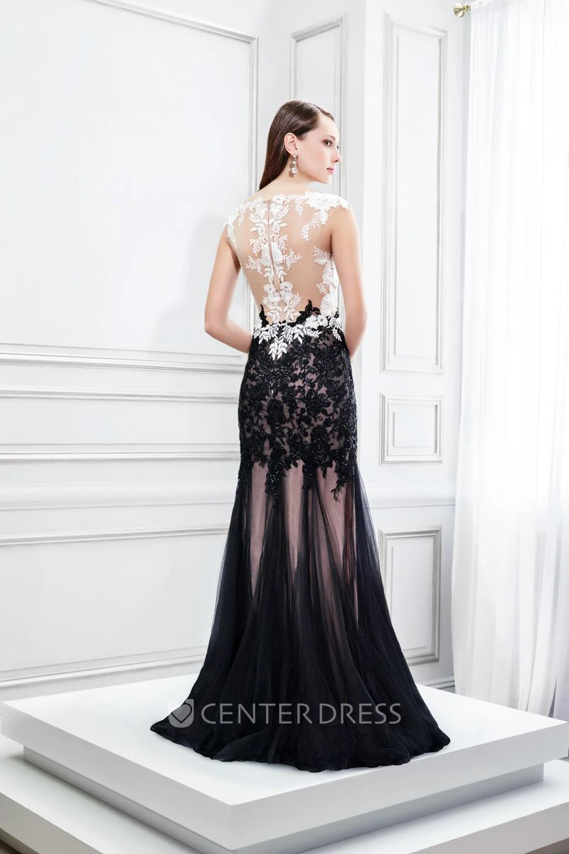 Maxi Sleeveless Appliqued Scoop Neck Tulle Prom Dress With Brush Train