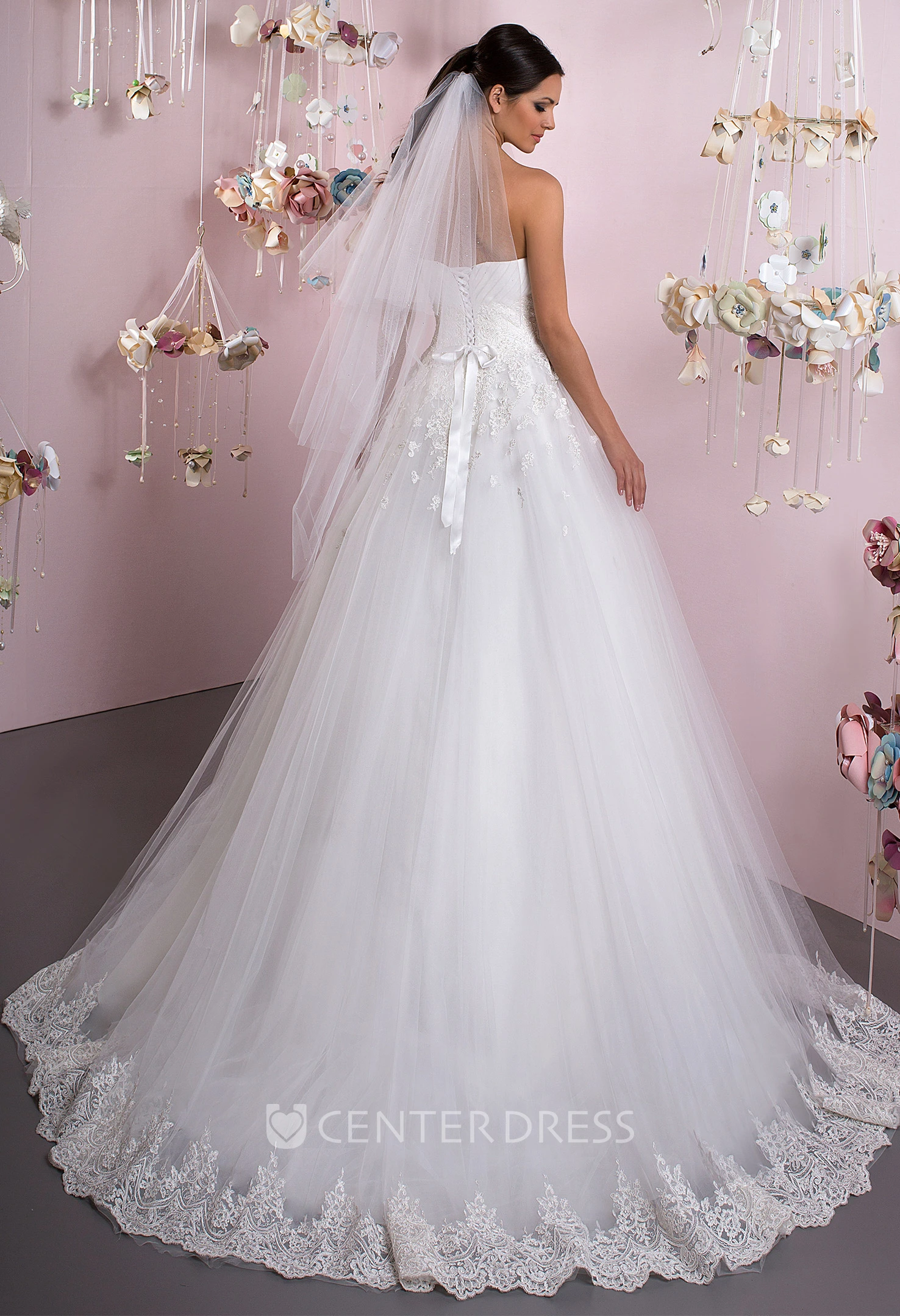 A-Line Sweetheart Sleeveless Criss-Cross Tulle Wedding Dress
