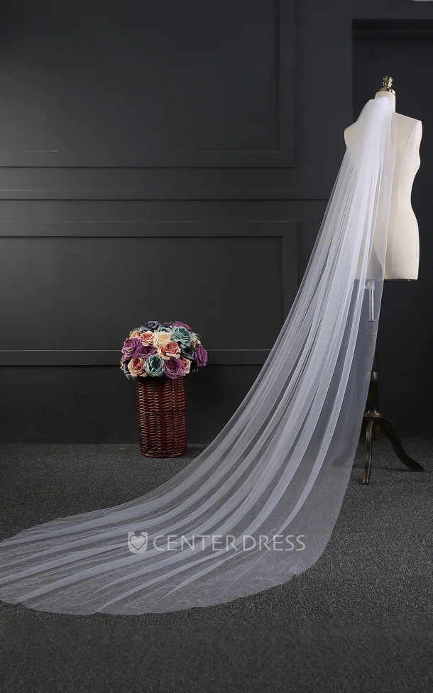 Minimalist Ethereal One-Layer Plain Yarn Wedding Veil with Comb