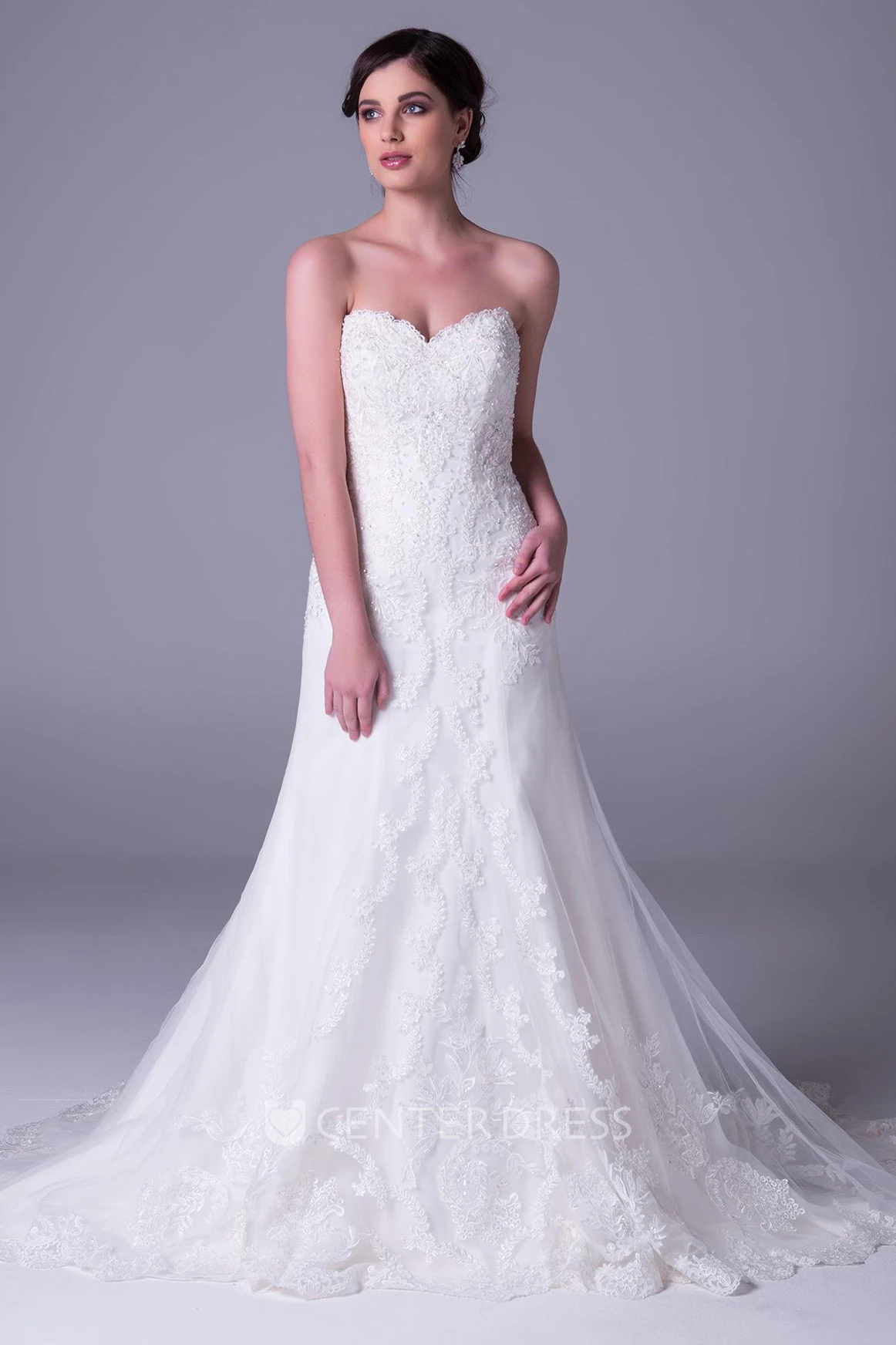 A-Line Sweetheart Floor-Length Lace Wedding Dress With Appliques And V Back