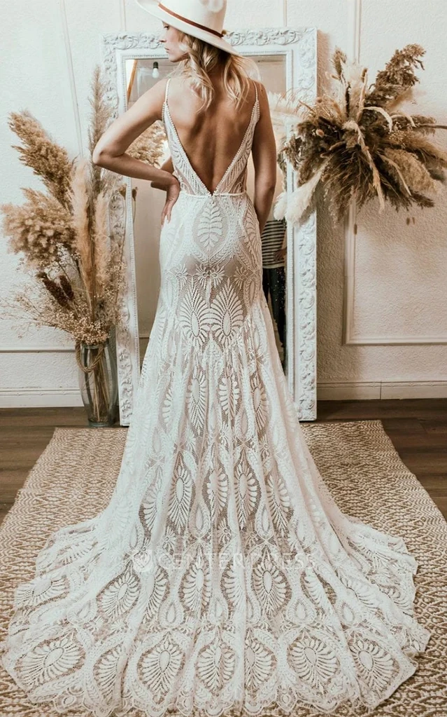 Graceful Charming Beach Mermaid Boho Lace Wedding Dress Sexy Elopement Spaghetti Strap Plunging Gown