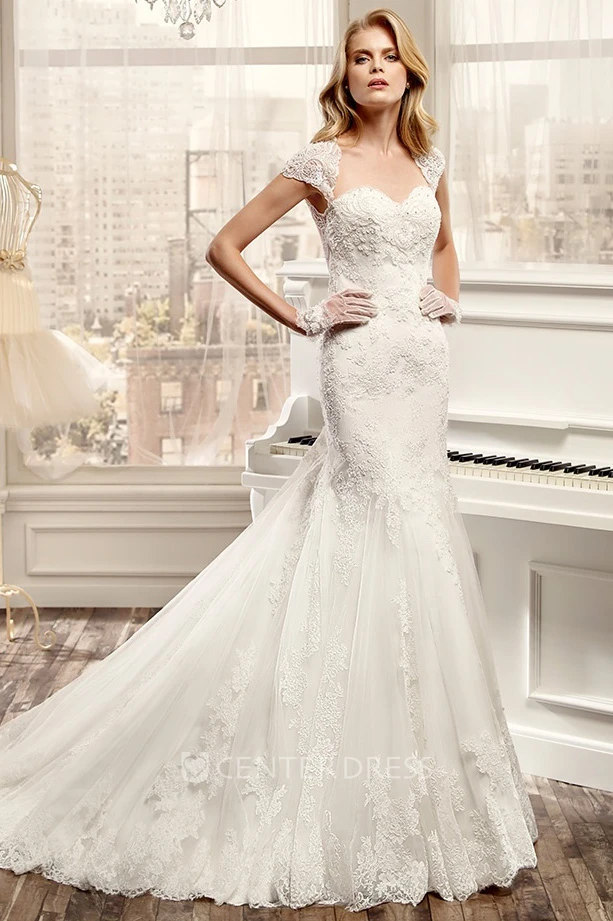 Sweetheart Cap-Sleeve Wedding Dress With Keyhole Back And Court Train