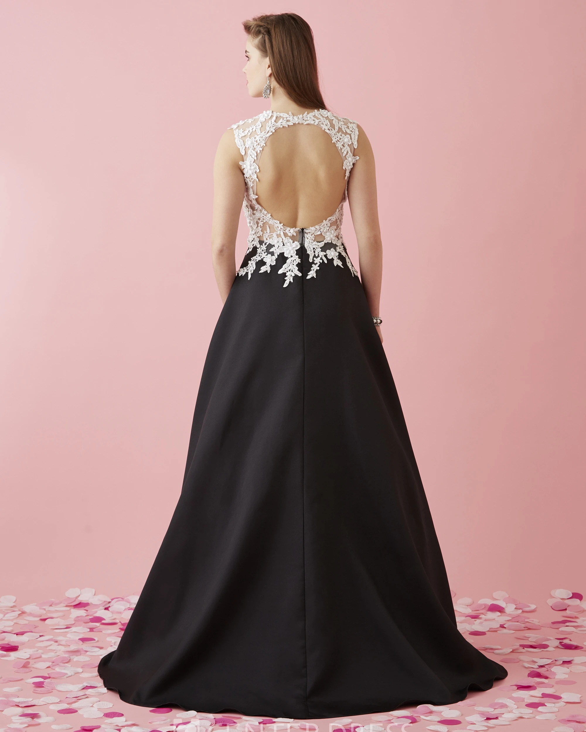 A-Line Jewel-Neck Sleeveless Satin Keyhole Dress With Appliques