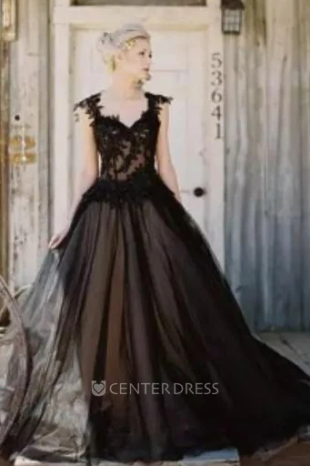 Sleeveless Ball Gown Straps Lace Tulle Floor-length Wedding Dress with Appliques and Beading