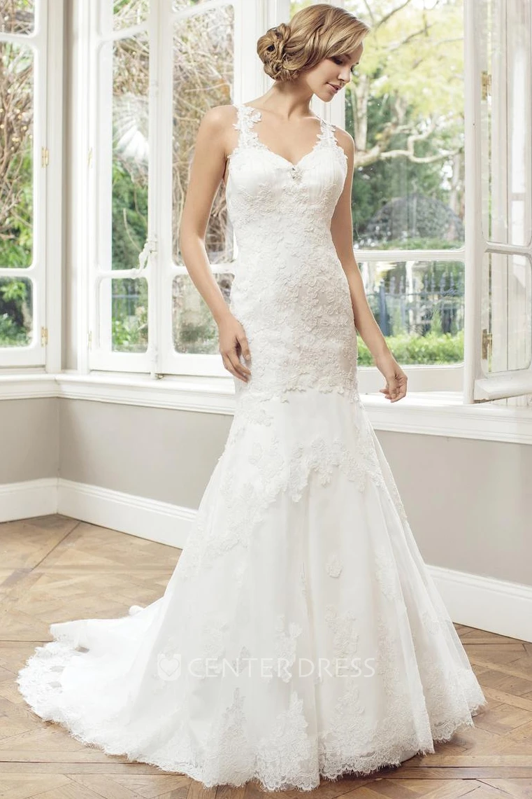 Sheath Maxi Appliqued Sleeveless V-Neck Lace Wedding Dress With Court Train And Backless Style