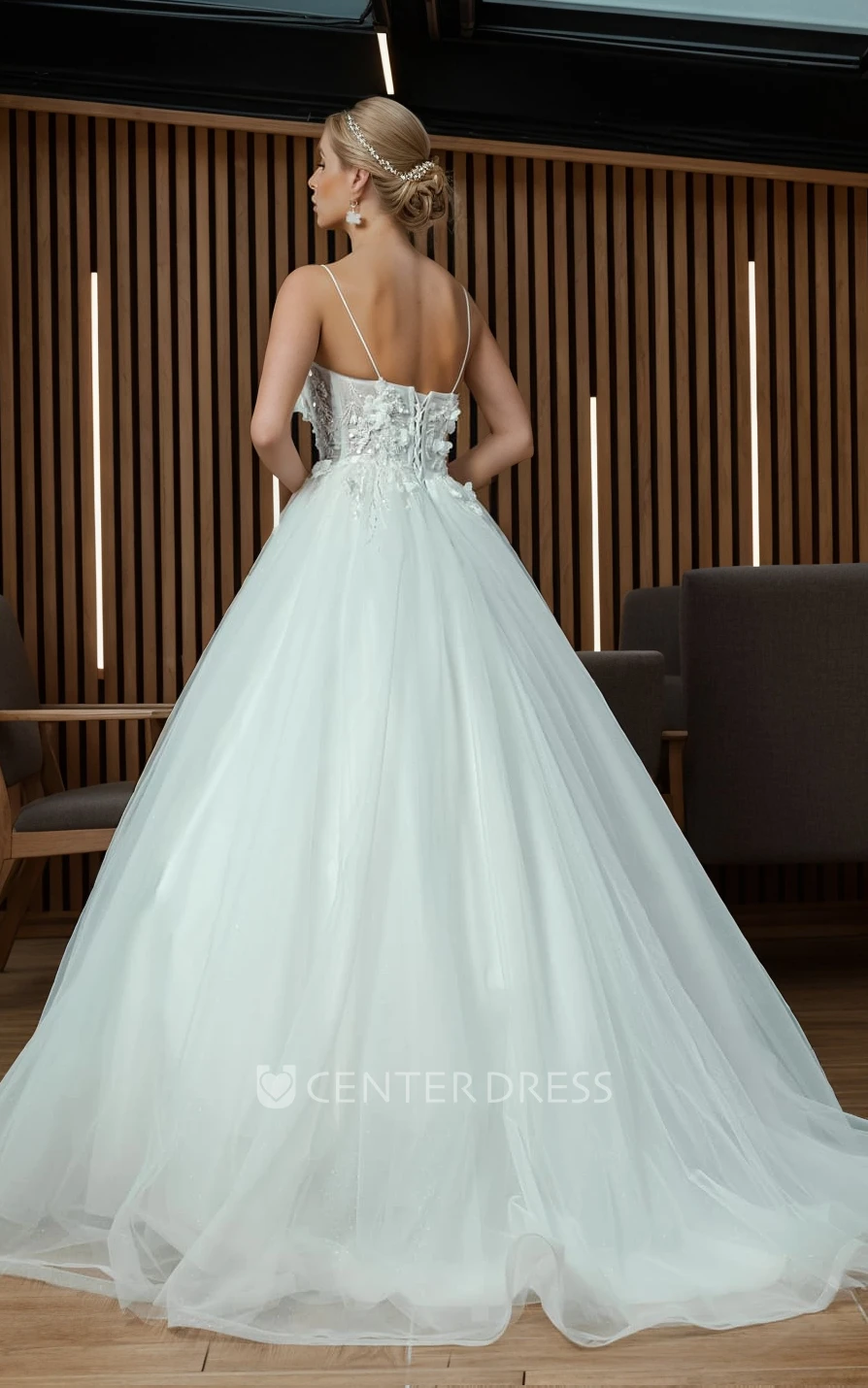 Romantic Vintage Ball Gown A-Line Spaghetti Square Neck Sleeveless Lace Tulle Winter Wedding Dress Sexy Elegant Floor-length Backless Lace-up Back Beading Sequins Flowers Bridal Gown
