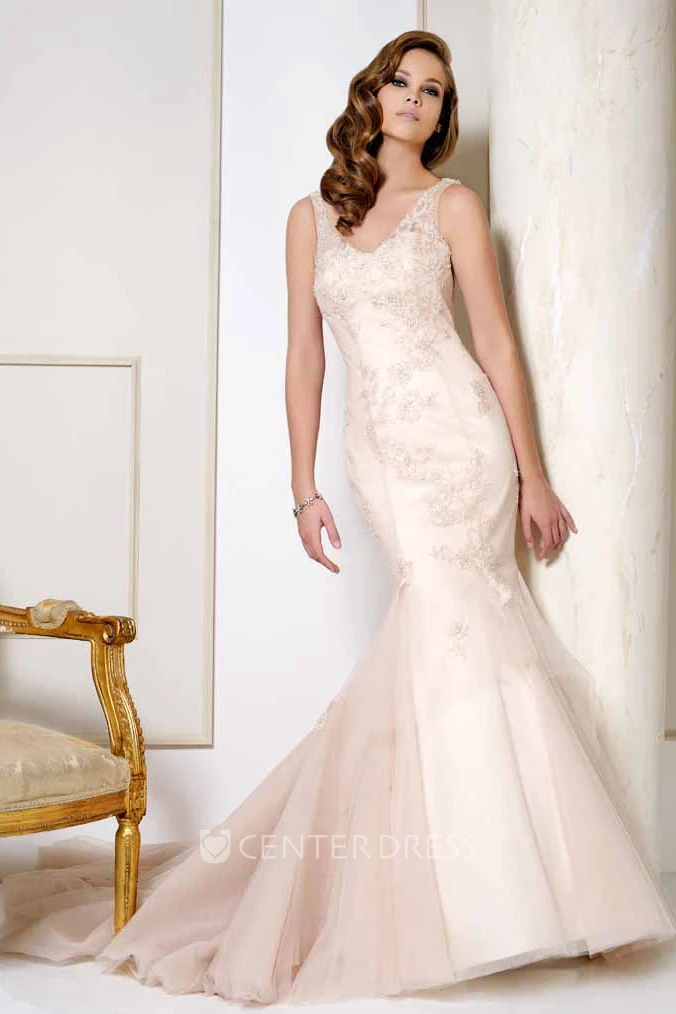 V-Neck Maxi Appliqued Satin&Tulle Wedding Dress With Chapel Train And V Back