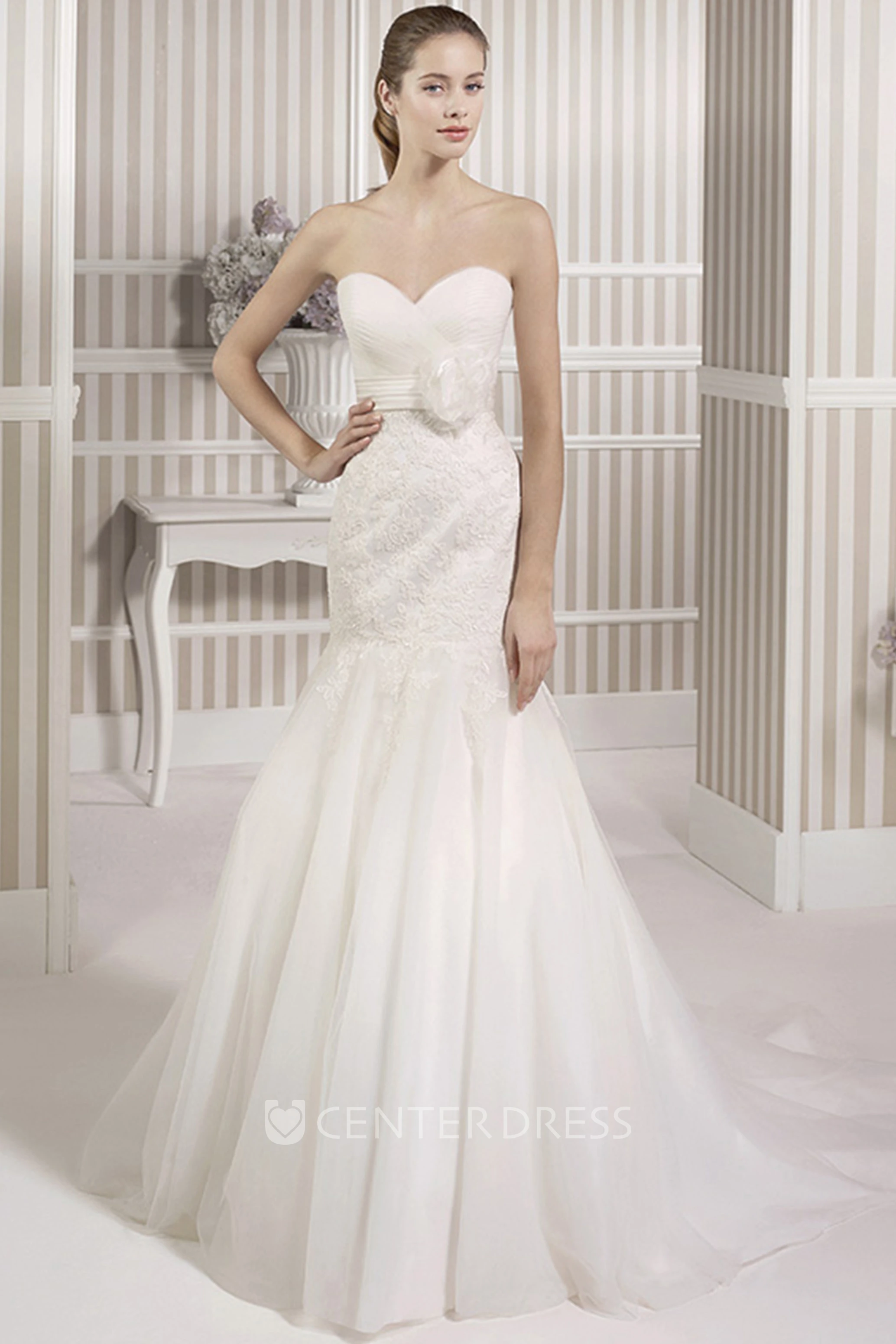 Trumpet Long Sweetheart Tulle Wedding Dress With Criss Cross And Appliques