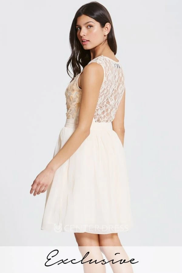 Short Sleeveless Scoop Neck Floral Chiffon Bridesmaid Dress