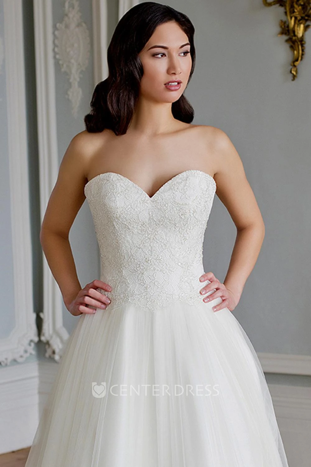 A-Line Sweetheart Tulle&Lace Wedding Dress With Court Train