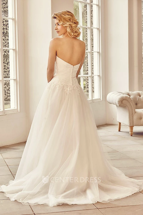 Maxi Strapless Appliqued Tulle Wedding Dress With Sweep Train And V Back