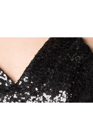 V Neck Sleeveless Sheath Allover Sequin Mother Of The Bride Dress Knee Length