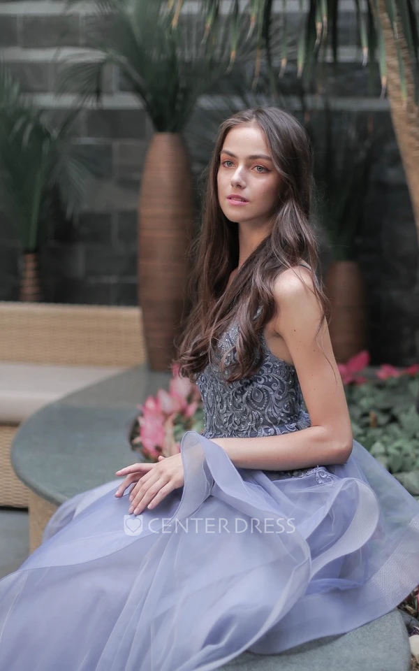 Sleeveless Tulle A-Line Evening Dress with V-neck Modern and Elegant Wedding Dress