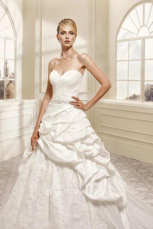 Sheath Sweetheart Jeweled Lace&Taffeta Wedding Dress With Criss Cross And Pick Up