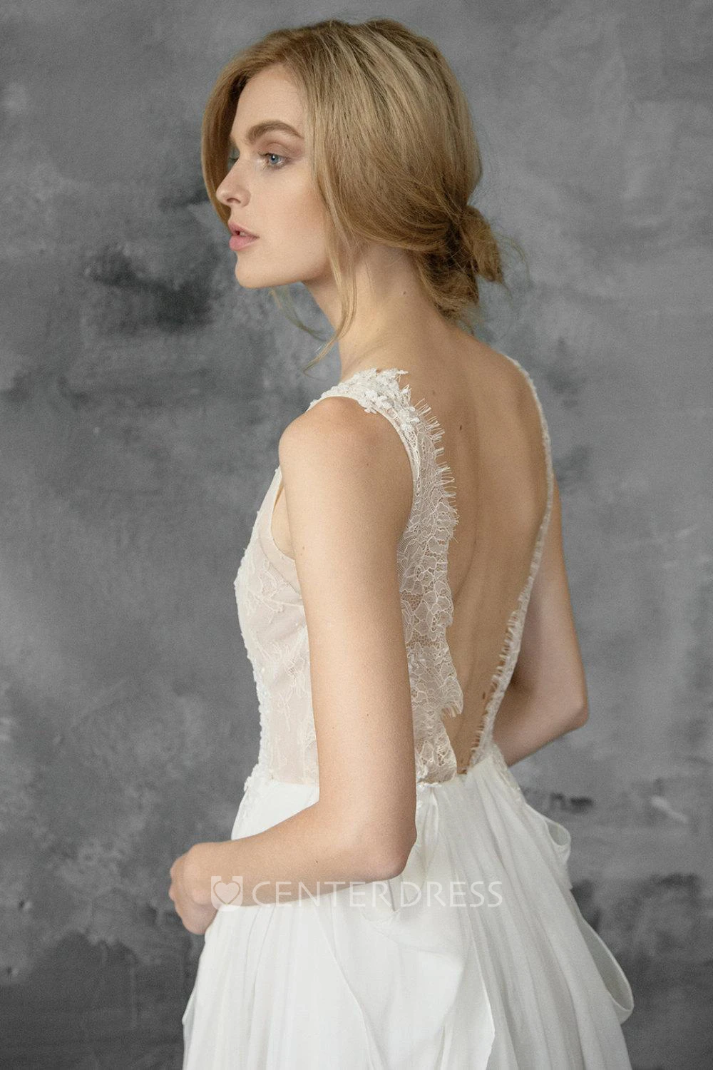 Plunged Sleeveless Chiffon Pick Up Wedding Dress With Appliques