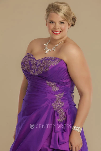 A-Line Sweetheart Maxi Appliqued Sleeveless Satin Plus Size Wedding Dress With Pick Up