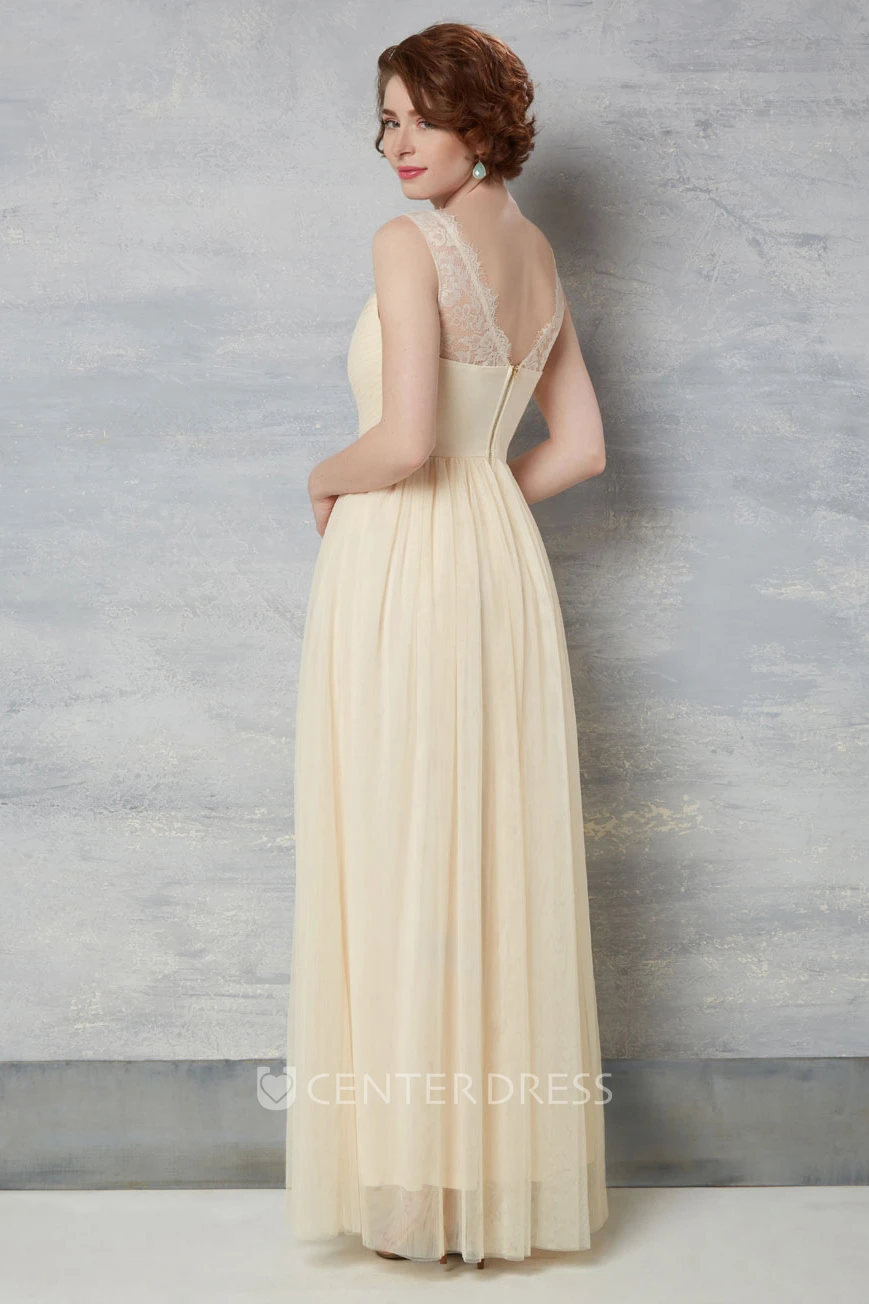 V-Neck Sleeveless Floor-Length Ruched Chiffon Wedding Dress With Lace And Pleats