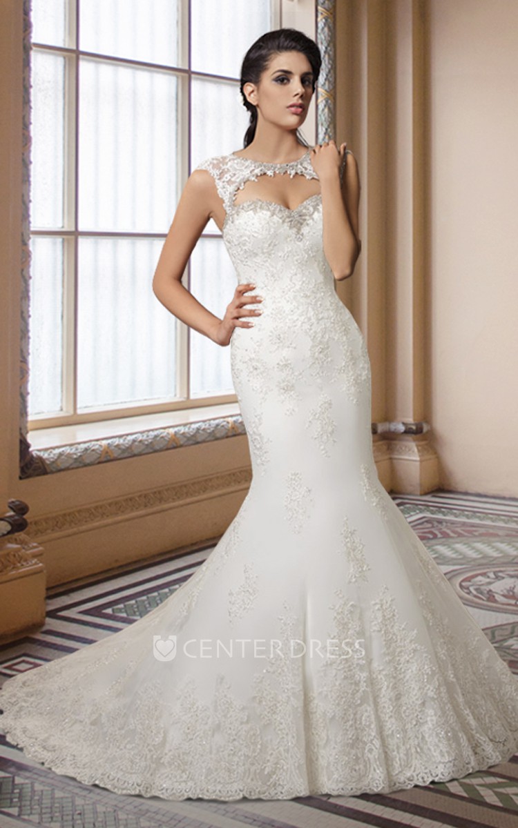 Lace wedding dress with best sale cap sleeves and keyhole back