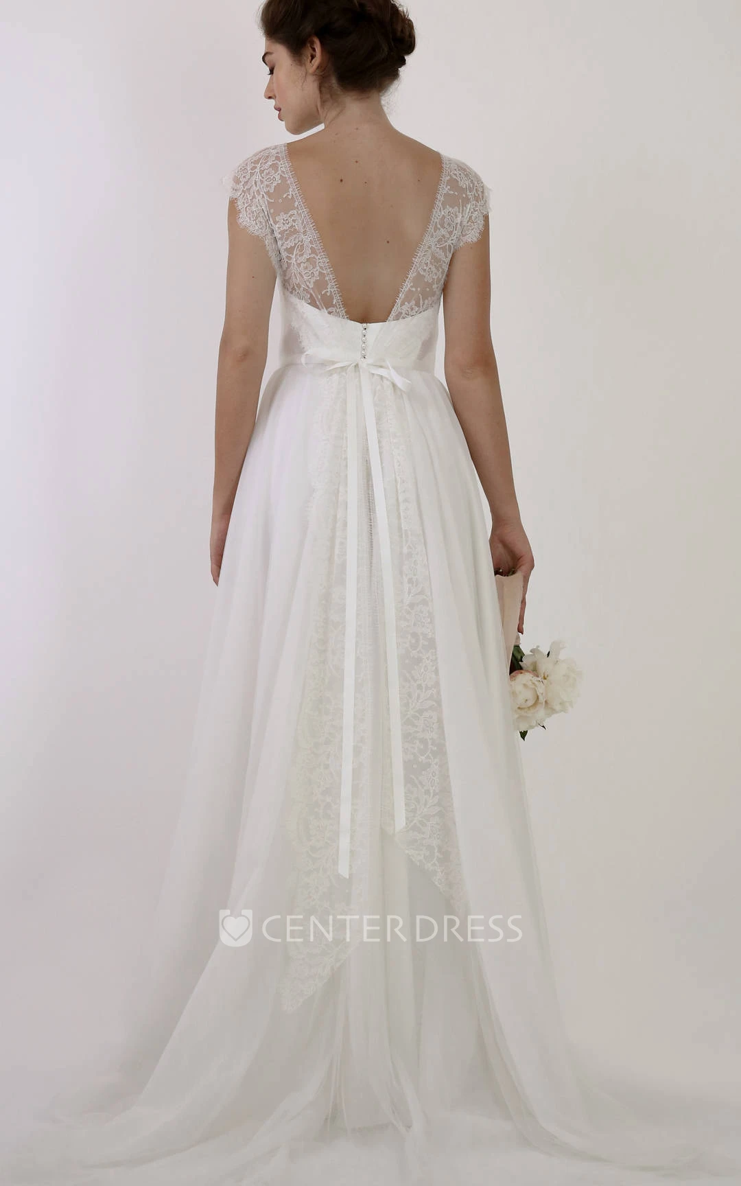 Casual A Line Tulle Scoop Brush Train Sleeveless Floor-Length Wedding Dress With Bow