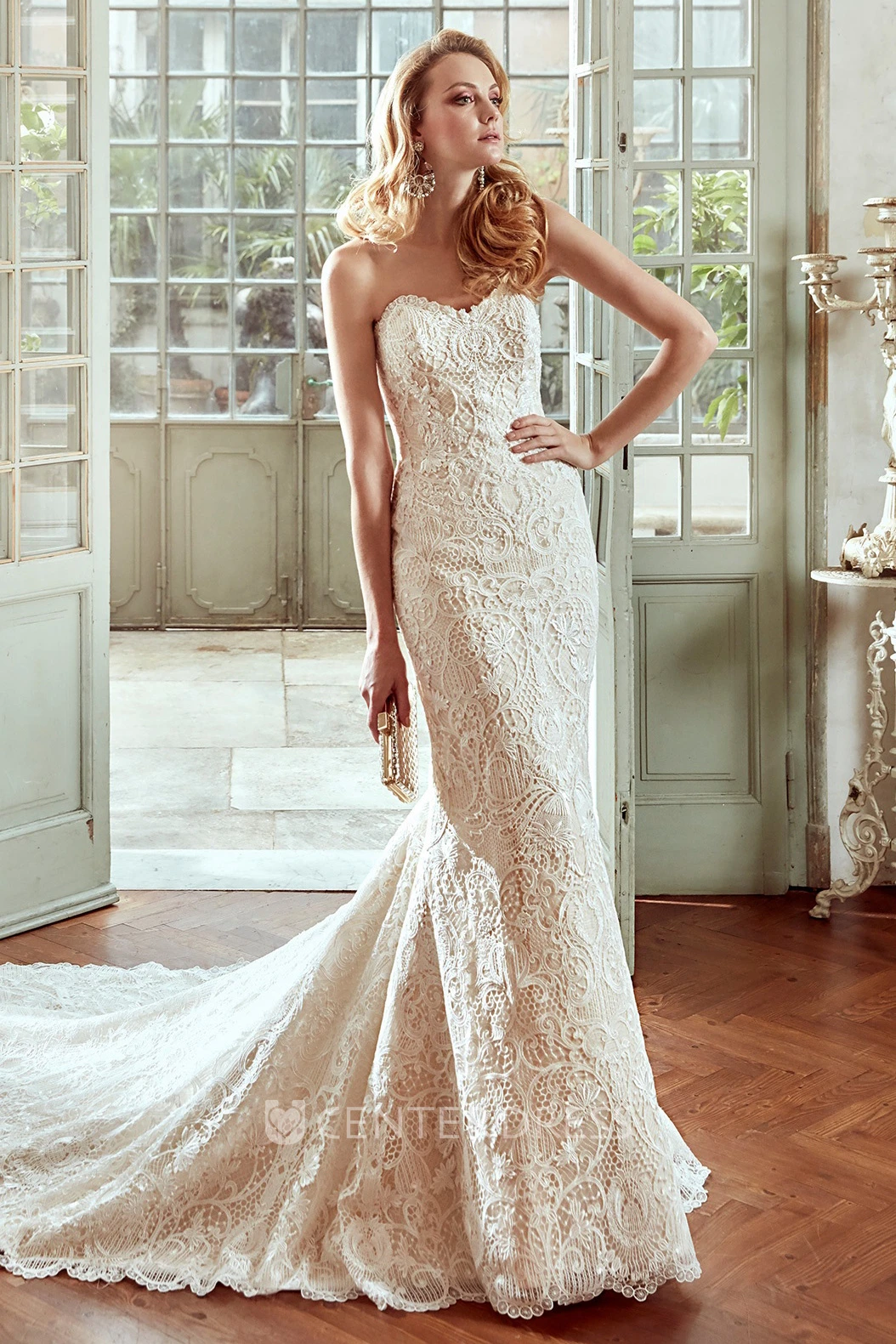 Sweetheart Sheath Lace Wedding Dress With Court Train And Beaded Belt