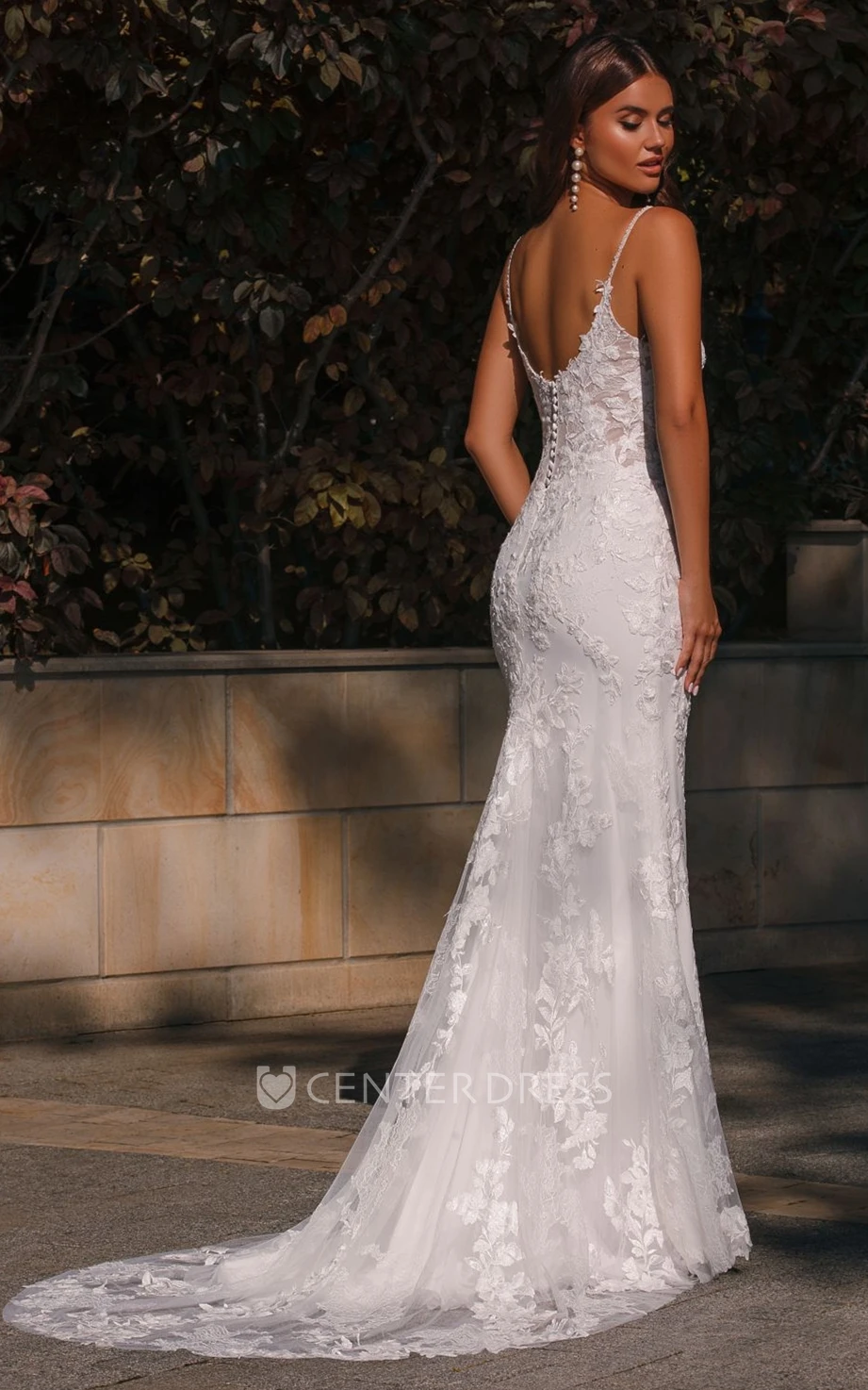 Floral Beach Mermaid Boho Lace Plunging Neckline Wedding Dress Sexy Charming Elegant Spaghetti Straps Bridal Gown with Appliques