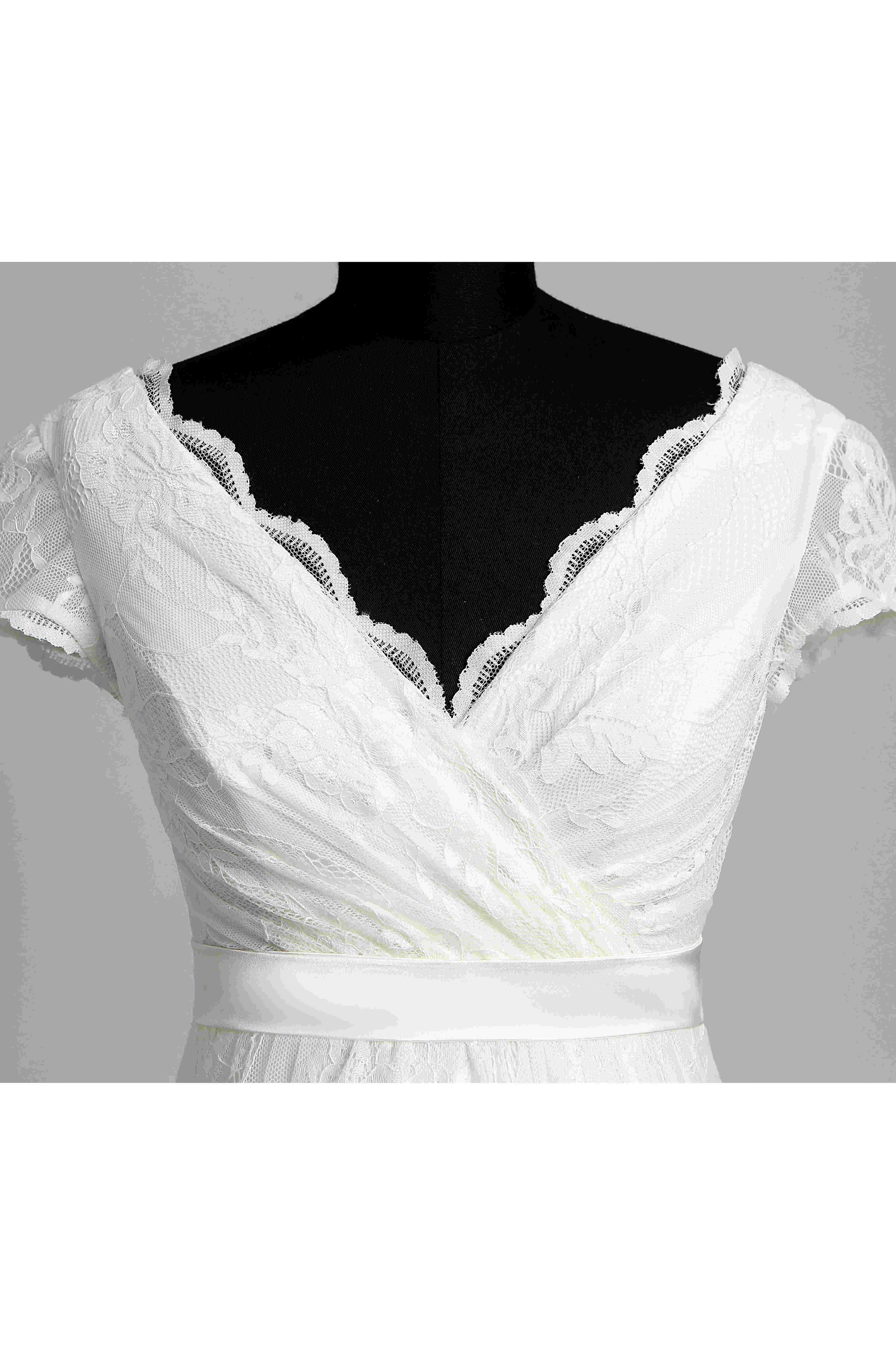 A Line Beach Floor-length Bow Sash Ribbon Lace Maternity Warm Wedding Dress