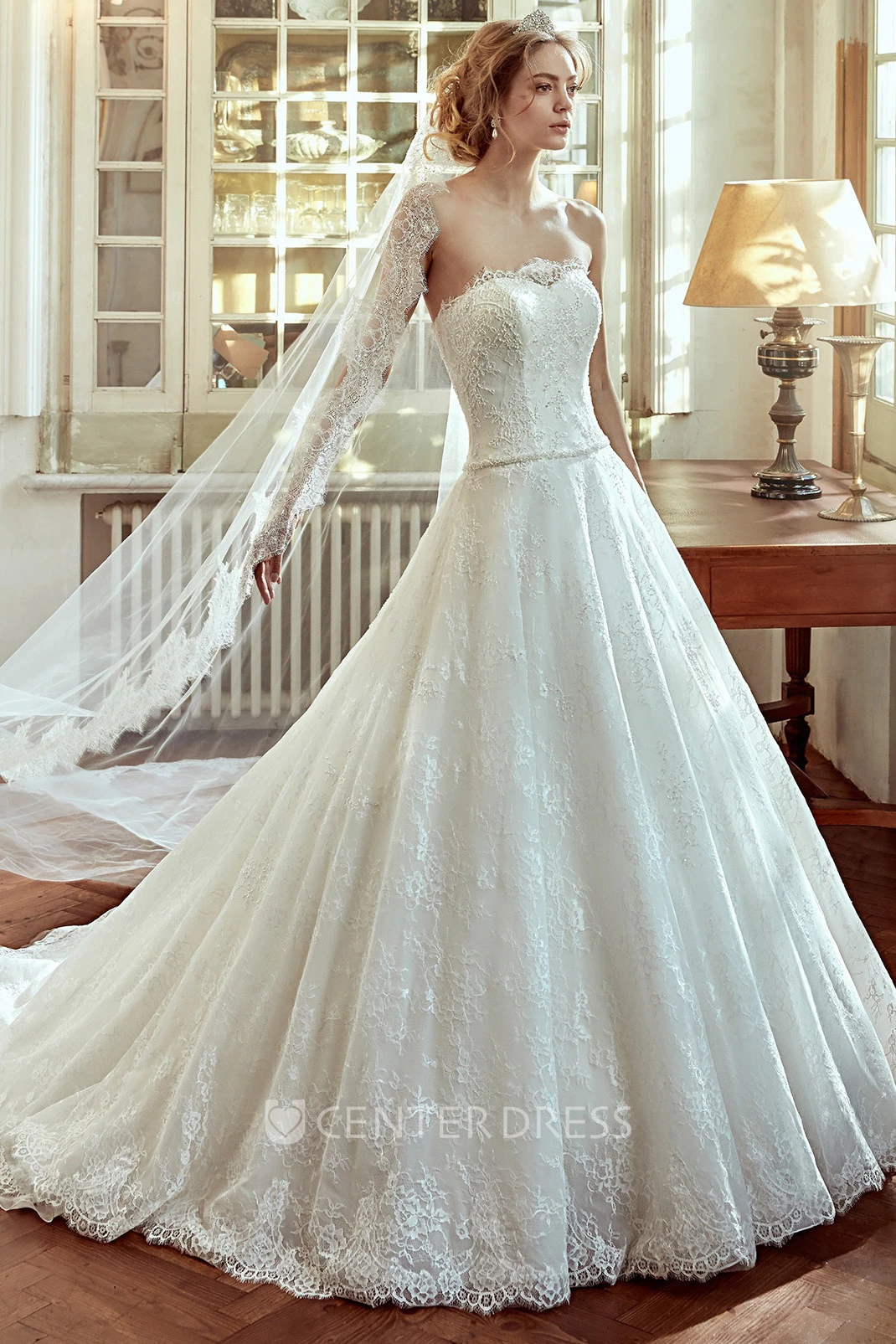 Strapless Waist-Draping Lace Wedding Dress With Court Train And Appliques