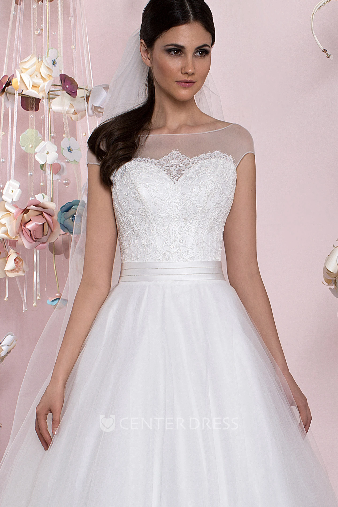 Ball Gown Cap Sleeve Appliqued Bateau Neck Tulle Wedding Dress