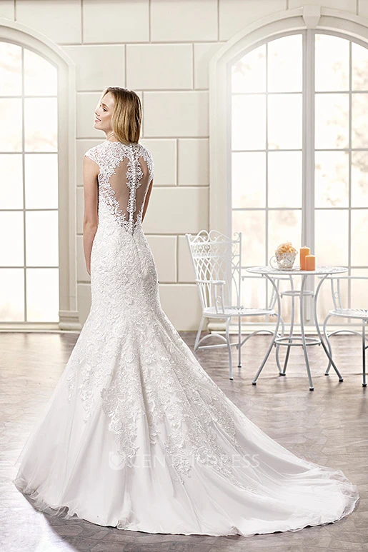 Mermaid Cap-Sleeve Lace Wedding Dress With Illusion